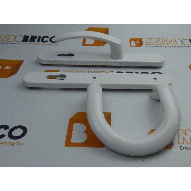 Juego de manilla y tirador blanco para puertas de PVC con bocallave Juego de manilla y tirador blanco para puertas de PVC con bocallave